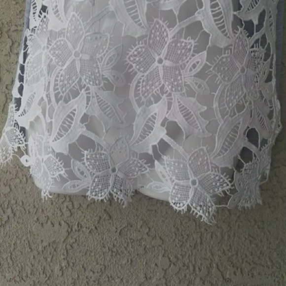 Urban Outfitters kimchi blue flower cutout shirt s - Picture 6 of 8